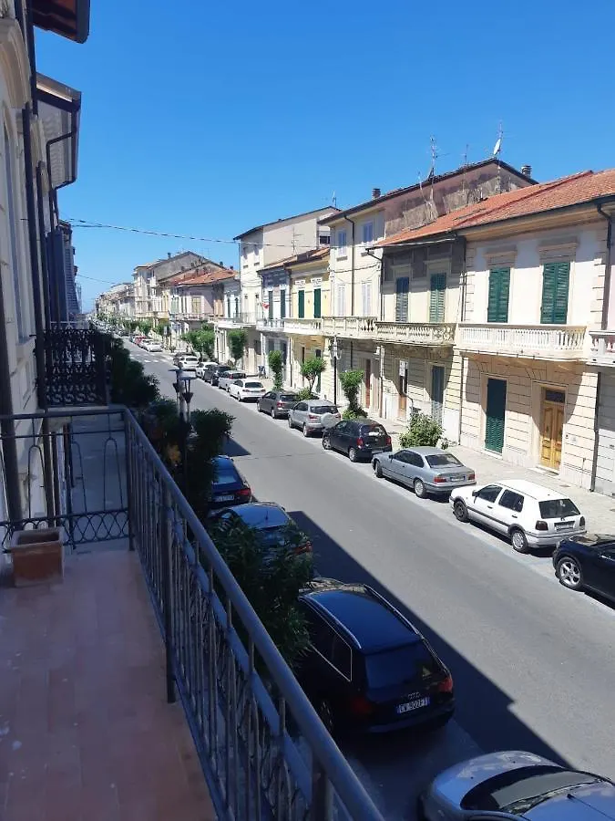Acropolis Apartment Viareggio 0*,  Italy