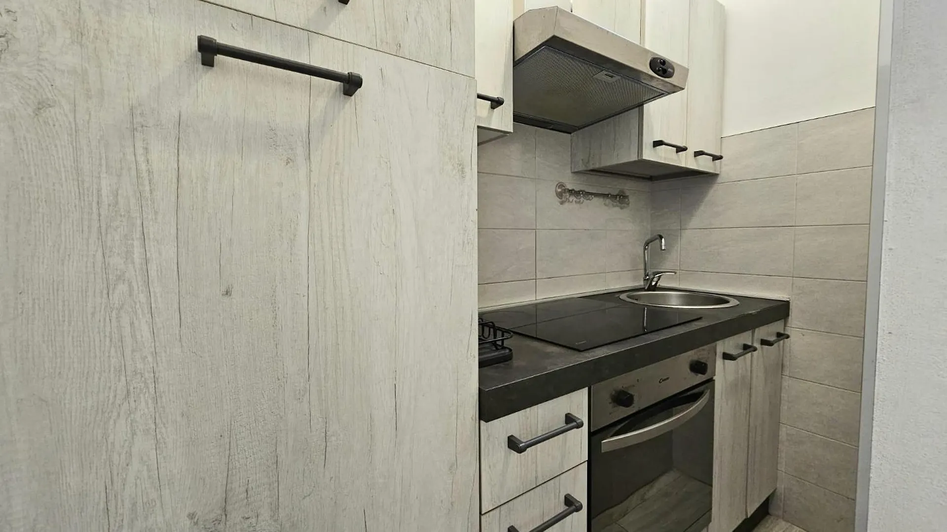 Acropolis Apartment Viareggio