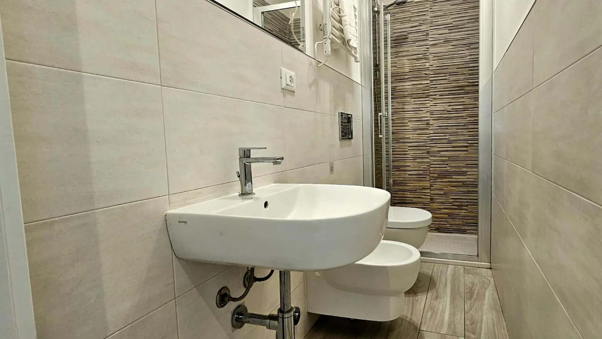 Acropolis Apartment Viareggio Italy